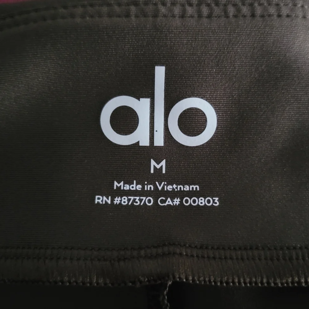 ALO Yoga cropped high